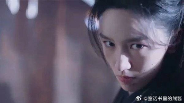 锦月如歌：杀手追杀禾宴，以为胜券在握，哪料转瞬便被反杀