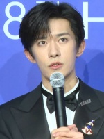 易烊千玺谈六年表演成长，从新人到男主选择高难度角色