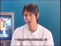 周星驰自称不会演戏，坦言因年龄体能退居幕后