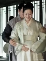 石头把小桃养如贵妇，小桃成全剧最幸福人之一