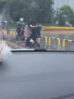 虽然有时候她准备得不是很充分，但是她对你爱都是毫无保留的！