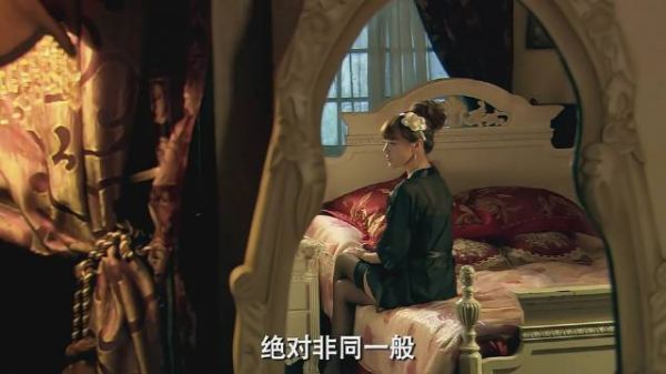 莎朗斯通出场了