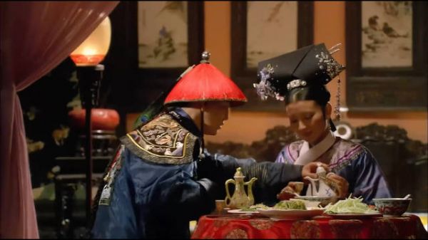 甄嬛传 温太医醉酒给四大爷戴绿帽子
