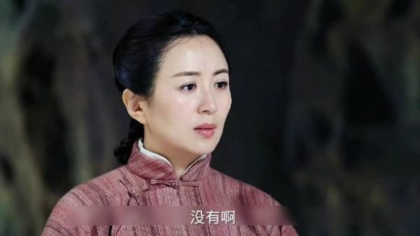 内奸利用绷带向鬼子传递情报，从而暴露八路的位置！