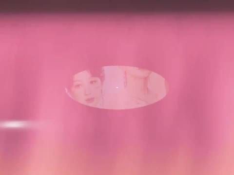 刘亦菲团队全黑西装亮相成都，阴天无打光原相机显顶美
