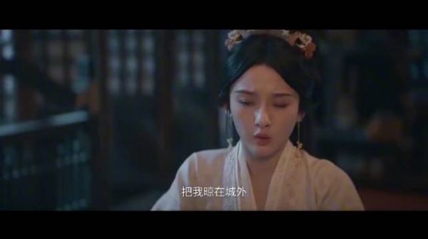 折腰:小乔被魏劭抱回府,脸颊都红透,糟糕是心动的感觉!