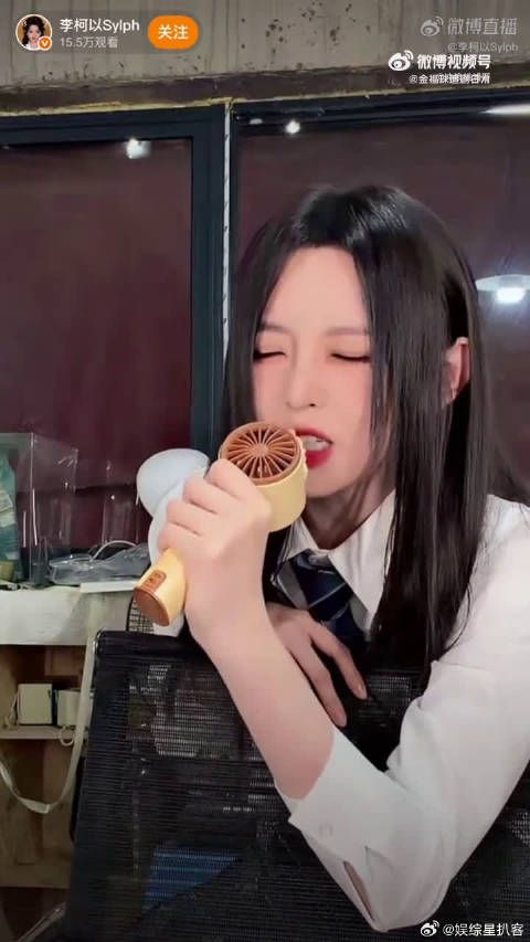 李柯以七夕直播现场带来清唱版本的《特别的人》，真的给不少人听惊喜了