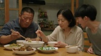 孩子的长大从来不是慢慢来的，往往就是那一眼、那一瞬间