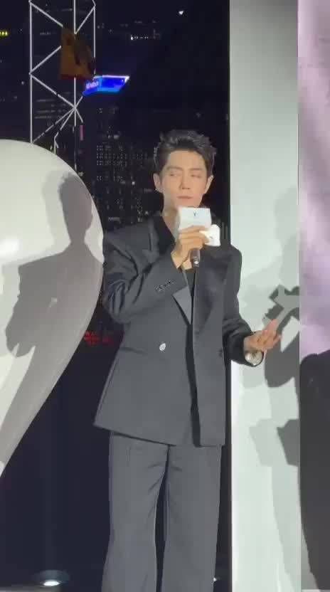 终于听清了肖战说的话 刷到好多视频都只能听到尖叫声！