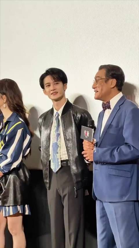 檀健次很受前辈的喜欢呀 谁不喜欢认真敬业的好演员呢