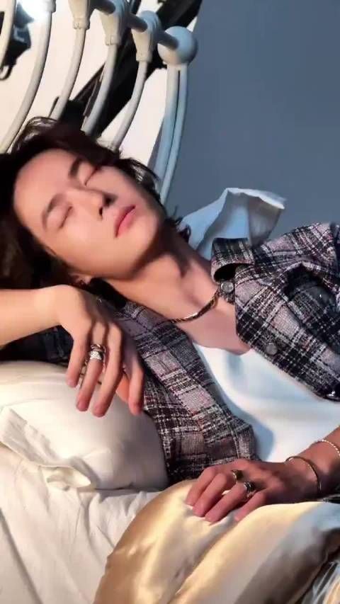 王一博 对你的喜欢，就像日子一样只增不减