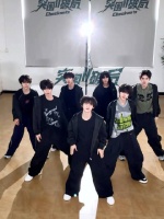 官俊臣 王烁然 杨涵博 张奕然 聂玮辰 魏子宸 李煜东 cha