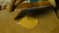 父亲为了给身患尿毒症的女儿换肾，竟然把毒品包装成减肥药来卖