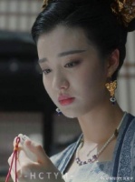 “傻姑娘，你的滚烫，不该只烬在宫墙里”