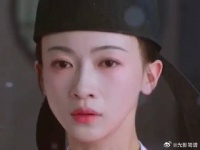 少女长大复仇恶人，但恶人狡诈阴险，令她身陷险境！