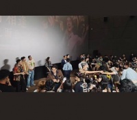 宝宝《空枪》路演撒真是太可爱了吧！这又得一大堆表情包