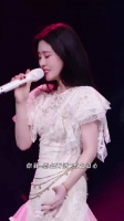 张碧晨铁心唱哭观众，网友直呼不两清