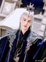 同是成毅演，为何玄夜一出场，应渊唐周都得“靠边站”？疯批爹系魅力太绝了！