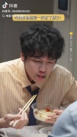 上班搭子送来生日礼物一小时后被裁