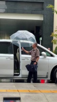 侯明昊简单干净大美人，上班来看人气爆表