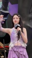 周也饭撒的神！仙女下凡也不过如此吧周也是电竞文女主吧张凌赫周也成都同台