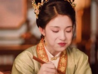 不少人被钟丽丽这段表演打动，哭戏和生理不适感都很真实，值得更多戏份和关注