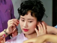 结婚当天丈母娘临时改要求，必须有两辆小轿车少一辆都不行