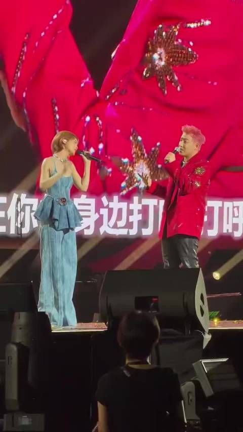 杨丞琳调侃潘玮柏靠身材，潘玮柏回称靠性感