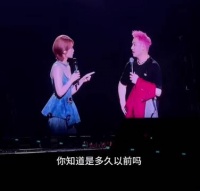 杨丞琳调侃潘玮柏靠身材，现场量腰围自证