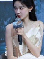 敖瑞鹏回应孙珍妮上海话小赤佬称好庆幸