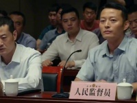 雷佳音演绎父亲面对儿子制止霸凌被拘留，追问孩子我错哪儿了