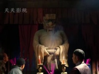 黑心老板谈了一百块大洋的声音却一个人只给两块大洋抬上万斤龙王