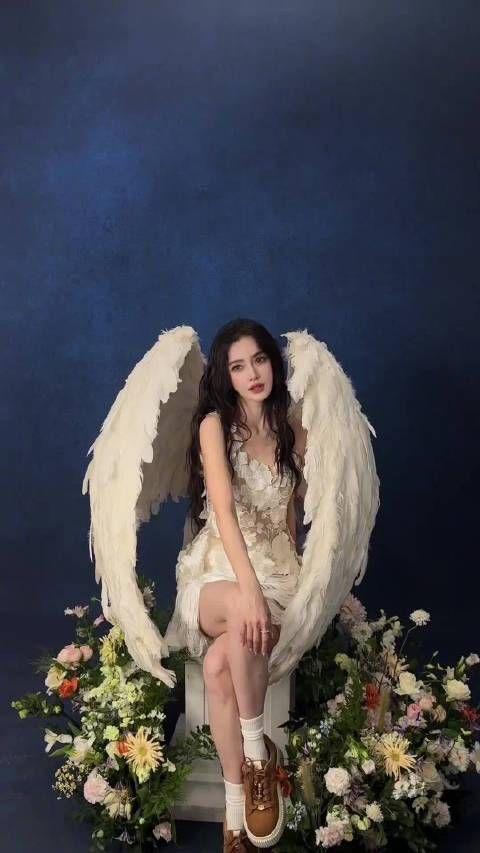 杨颖Angelababy又双叒美出新高度了! 好像是天使下凡来的