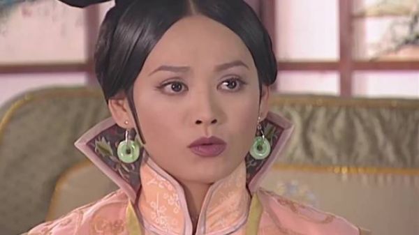 孝庄秘史：多尔衮对太后不死心，想旧情复燃，怎料妻子突然出现