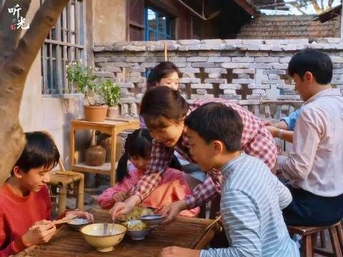学渣儿子林栋哲靠努力跳级，母亲宋莹惊喜