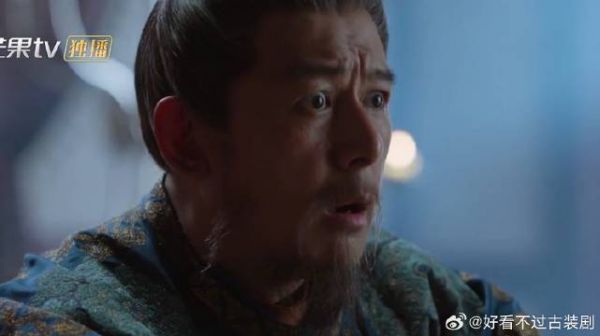 英寡太会使坏，被左相国逼着成亲，直接把预备妃子赐给他儿子