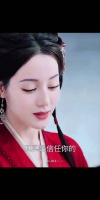 迪丽热巴陈飞宇系带子，安全方法避免抽到脸