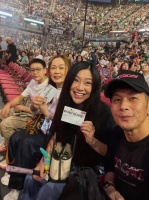香港知名女星现身红馆，退圈多年状态佳，与古天乐上演世纪同框