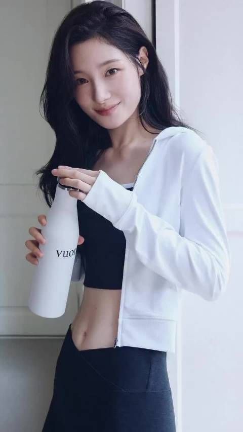 郑采妍|Allure Korea September 2026.9月刊 : Kim Jae Hoon