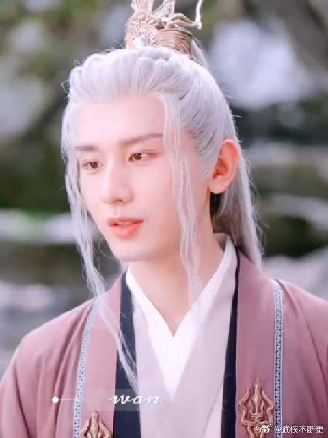 玄夜诡计多端的一生