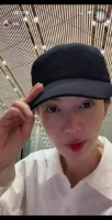 都是美女 果然美女之间的审美都是相拟的