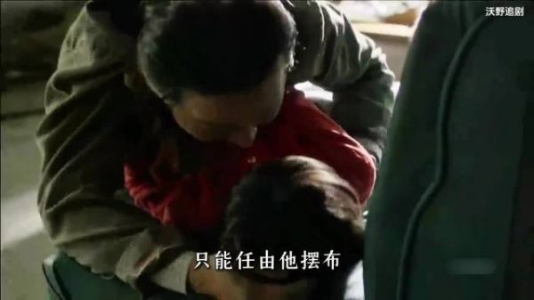 女主与丈夫引蜂群反击恶魔，恶人终有恶报