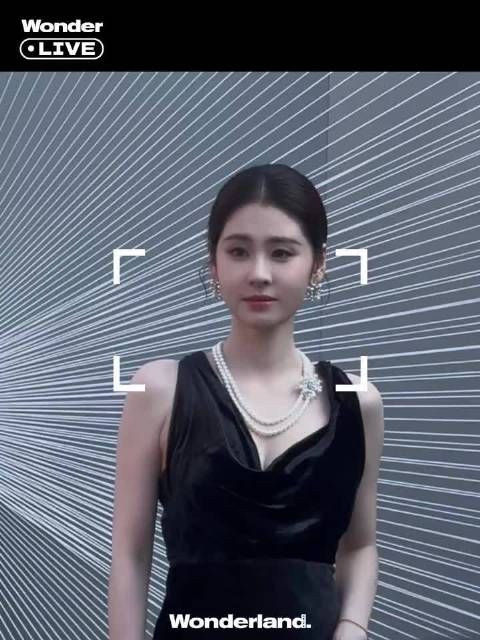 张碧晨亮相御木本高级珠宝亚洲首展，华服珠宝尽显优雅