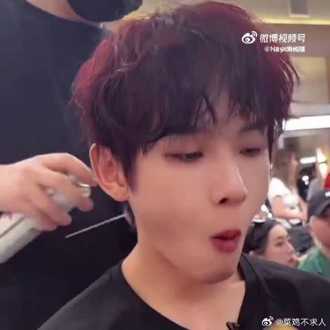 低精力人实名许愿能蹭到姚琛的精力buff，再也不用靠咖啡吊命过日子