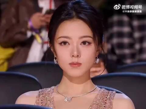 好可怕的打光，第一次这么直观女明星有多抗镜头