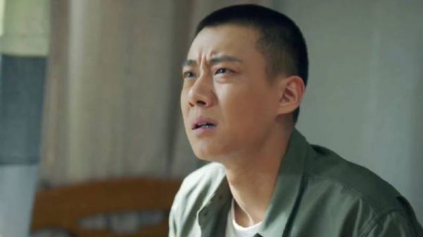 小城故事多：死缠烂打的追求者，把白浪搞得束手无策！