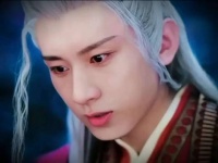 把那种爱而不得心有不甘的无奈愤怒表演的淋漓尽致就这演技眼技炸裂了