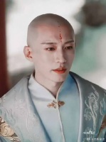 易文君的两个儿子都可怜