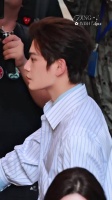 丁禹兮浅蓝衬衫叠穿显禁欲，赵凌沈言双角色连续暴击