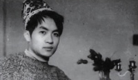 顾城杀妻后自尽，只留下令他厌恶的儿子，现已活成了他希望的样子